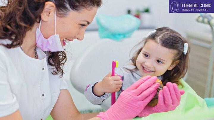 The Advanced Guide to Dental Implants: From Surgical Engineering to Biological Future